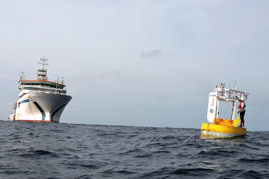 महासागर प्रेक्षणः ईएसएसओ-इंकॉइस का योगदान